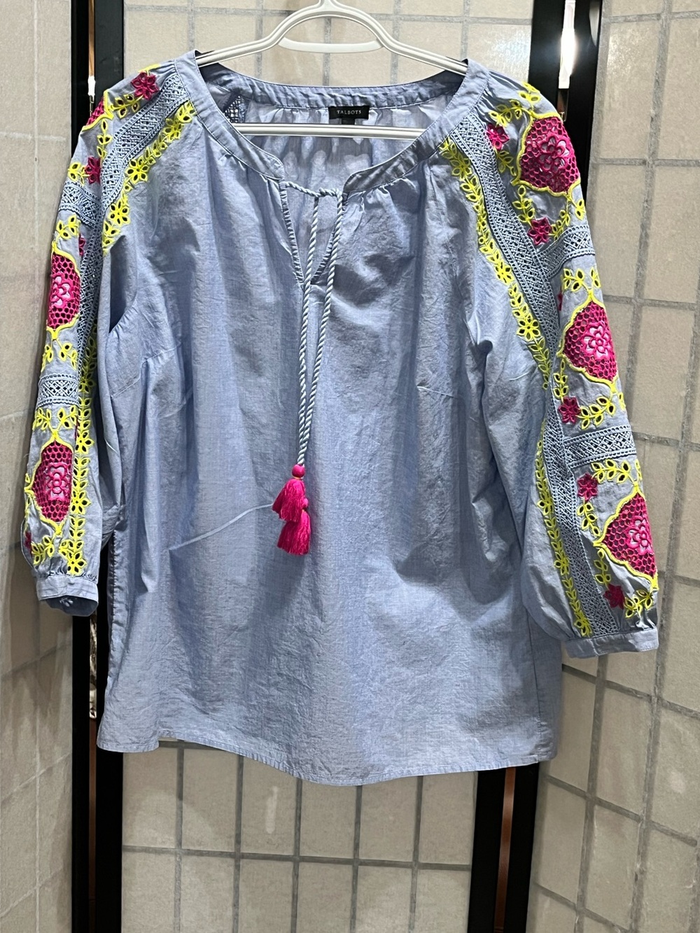 Talbots Light Blue Tunic with Pink & Yellow Embroidery Sleeves WOMEN SIZE L